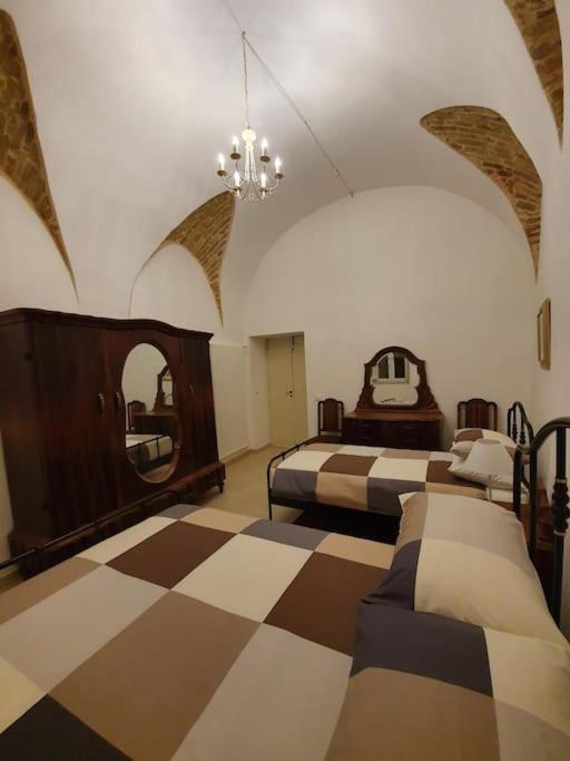 Casa Santa Maria - Beautifully Restored House In Centro Storico Irsina Basilicata Puglia المظهر الخارجي الصورة