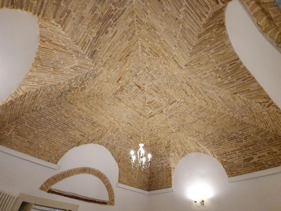 Casa Santa Maria - Beautifully Restored House In Centro Storico Irsina Basilicata Puglia المظهر الخارجي الصورة